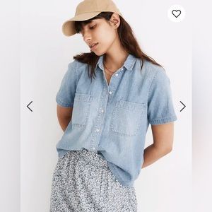 Denim Short-Sleeve Button-Up Shirt in Brickton Wash